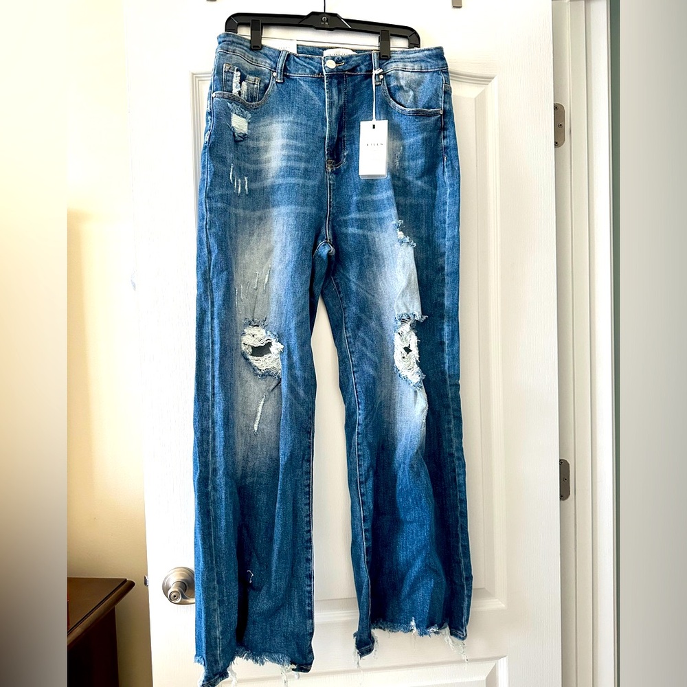 Women's Risen Jeans NWT